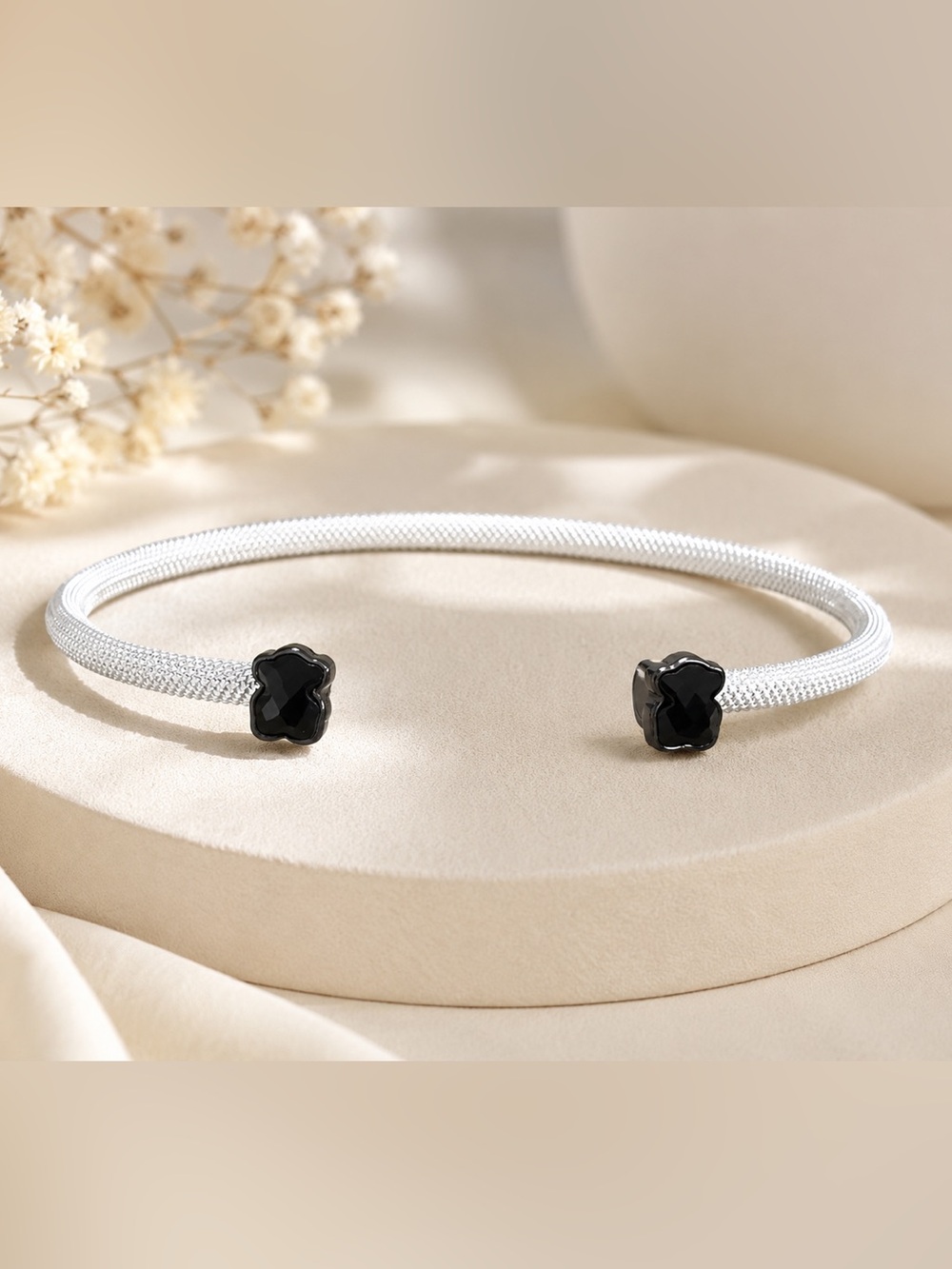 Mesh Color tubular bangle in 3 mm-diameter sterling silver with two 925